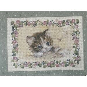 Adorable Kitten Flowers Weekenders Countless Cross Stitch Kit with Mat NIP 7x5
